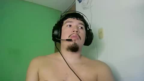 DavidSkinny online show from February 14, 5:43 am