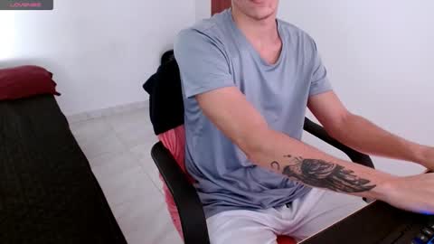 davidsalazar33 online show from September 13, 5:37 pm