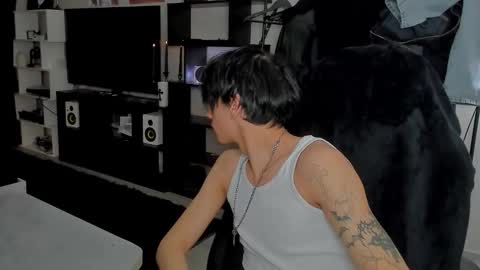 davis online show from March 8, 6:23 pm