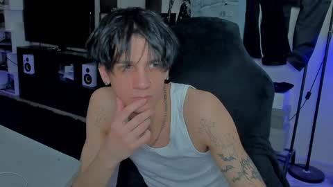 davis online show from April 13, 3:22 am