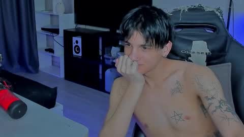 davis online show from December 17, 2:24 pm