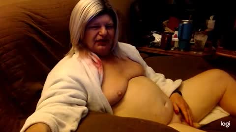 dawndoesall online show from November 19, 3:39 am