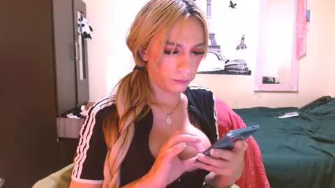 dayanna_01_ online show from August 5, 11:46 pm