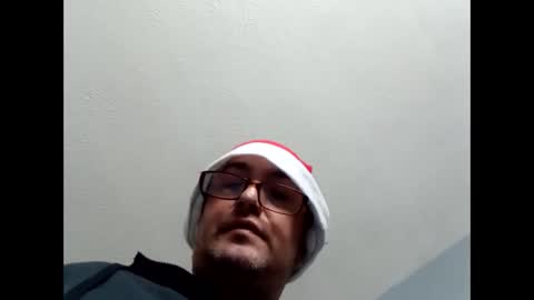 Dazzill online show from December 8, 1:58 pm