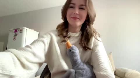 Elsa online show from January 13, 10:23 am