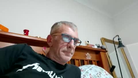 deanofflove221000 online show from January 18, 8:20 am