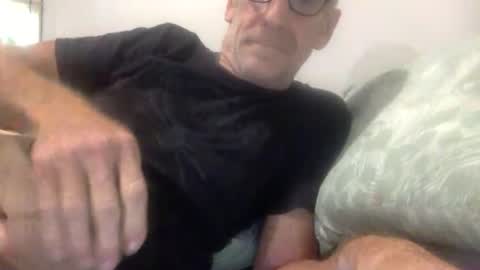 deanofflove221000 online show from December 5, 1:27 am