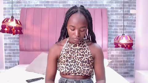 Snapshot of debayokaia chatting on December 13, 12:31 am debayo online show from December 13, 12:31 am