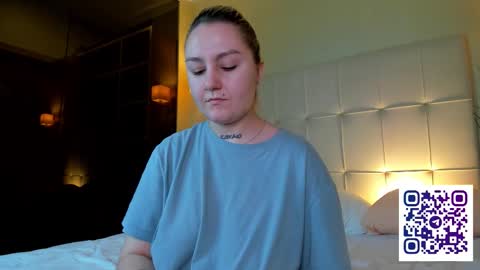 Snapshot of debbie_taylor chatting on October 7, 5:31 pm Debbie Mon Tue Fri Sun Sat GMT 3 1000am - 0400pm  online show from October 7, 5:31 pm