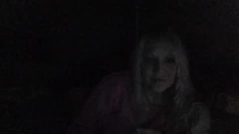 deborahill90 online show from May 18, 3:49 am