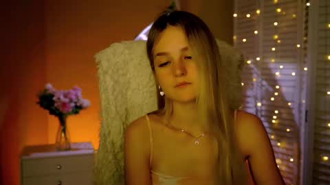 Debora online show from November 25, 8:13 am