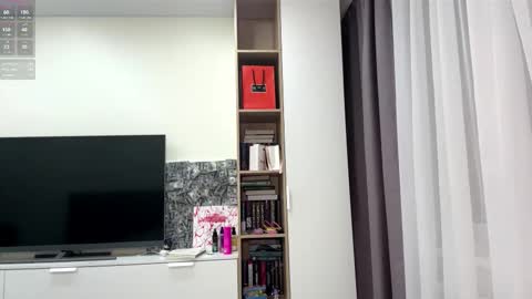 Nicole online show from February 28, 4:22 pm