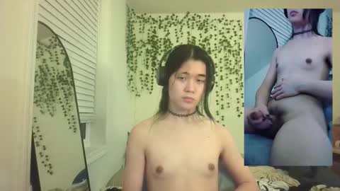 deciduousdoll online show from October 18, 5:55 am