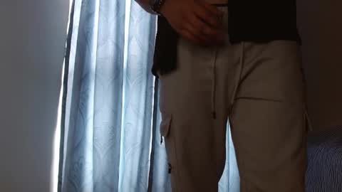 Santiago online show from February 19, 4:44 pm