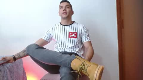 Santiago online show from March 10, 4:46 pm