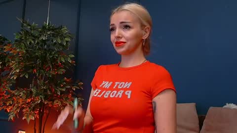 DeeaVIP online show from April 8, 5:43 am