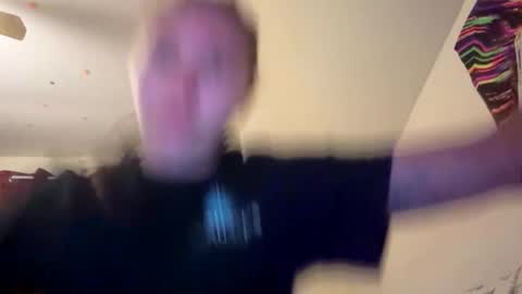 deepthroatqueen33 online show from February 17, 8:13 am