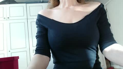 KamiDevi online show from March 1, 3:05 pm