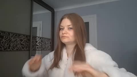 Camila online show from March 3, 8:32 am