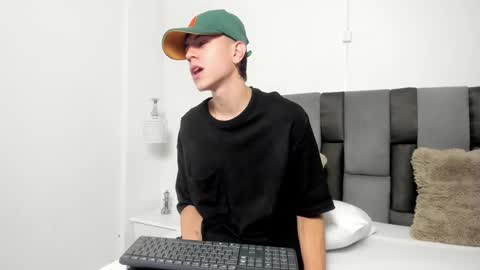 DEIVY online show from February 13, 7:52 pm