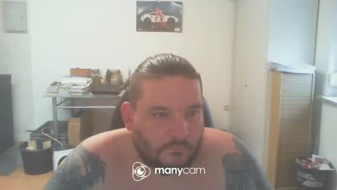 Snapshot of deinspielzeug87 chatting on February 11, 1:41 pm deinspielzeug87 online show from February 11, 1:41 pm