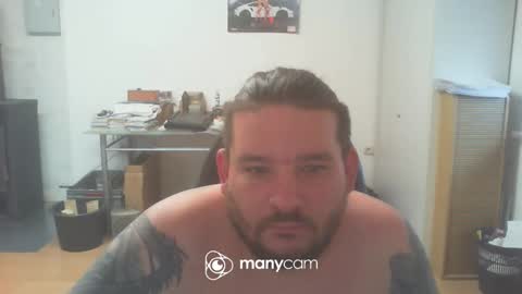 Snapshot of deinspielzeug87 chatting on January 11, 10:19 am deinspielzeug87 online show from January 11, 10:19 am