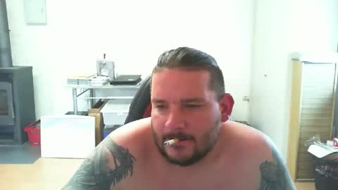 Snapshot of deinspielzeug87 chatting on October 12, 12:53 pm deinspielzeug87 online show from October 12, 12:53 pm