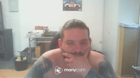 Snapshot of deinspielzeug87 chatting on January 2, 12:13 pm deinspielzeug87 online show from January 2, 12:13 pm