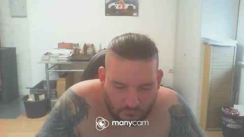 Snapshot of deinspielzeug87 chatting on January 29, 9:23 am deinspielzeug87 online show from January 29, 9:23 am