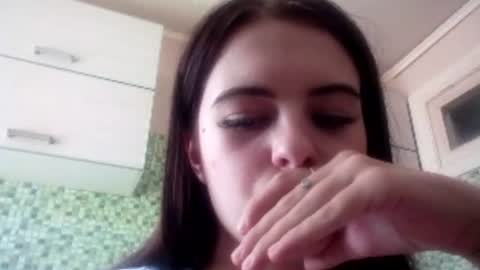 Kiki online show from June 18, 9:14 am