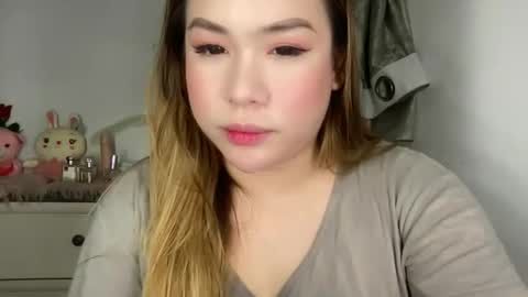 iyalicious online show from December 2, 11:47 pm