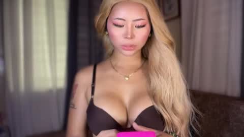 Hello your loving faye 3 online show from April 6, 4:57 am