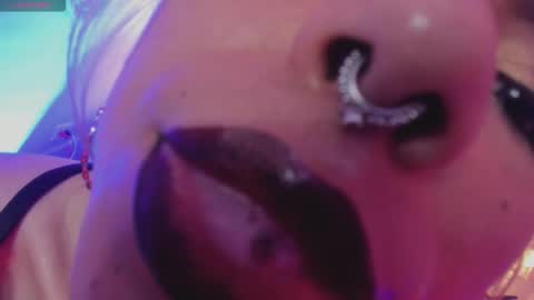 della online show from November 10, 9:17 pm