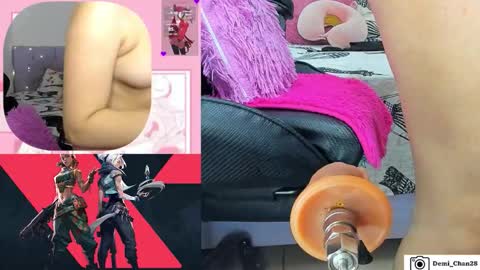 demiii online show from December 5, 10:14 am