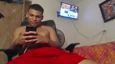 Snapshot of demol_latin chatting on October 22, 4:48 am MASTER DAV online show from October 22, 4:48 am