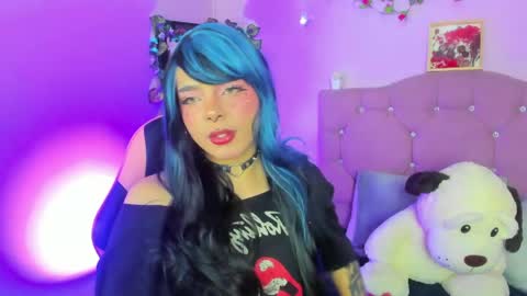 Maki  online show from April 25, 5:31 am