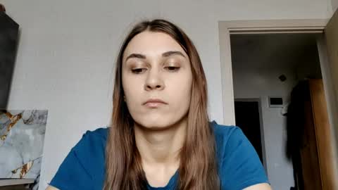 Mia online show from April 20, 7:11 am