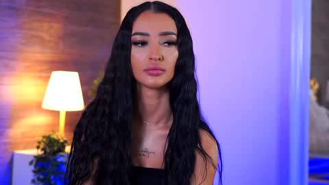 denisedevilles online show from December 9, 7:39 am