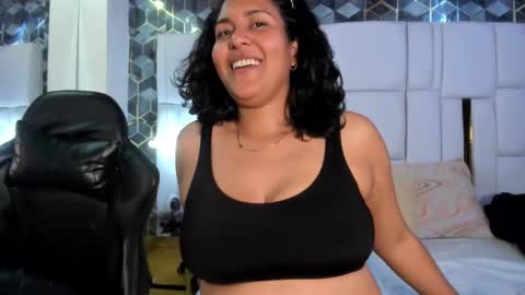 Denisse Khan online show from February 18, 6:08 pm