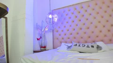 denisse_logan online show from April 2, 3:14 am