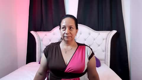 denissejhons online show from January 9, 4:18 am