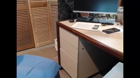 Den  Jet online show from December 14, 10:54 am