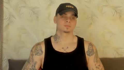 Snapshot of dennis_munera chatting on January 18, 3:27 pm dennis munera online show from January 18, 3:27 pm