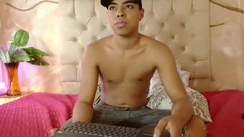 denzel_kane_ online show from April 17, 10:34 pm