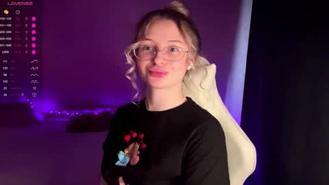 Vi  Victoria online show from February 17, 1:32 pm