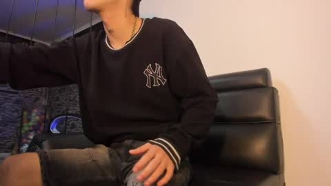 Dereck Boy online show from March 30, 4:01 am