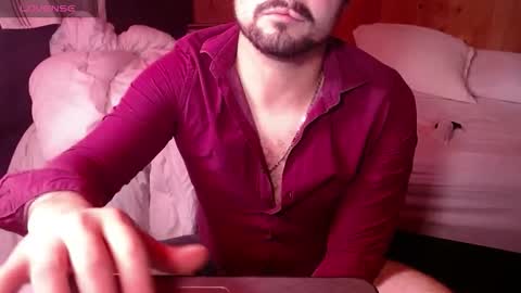 Dereck Mills3 online show from February 3, 2:30 am