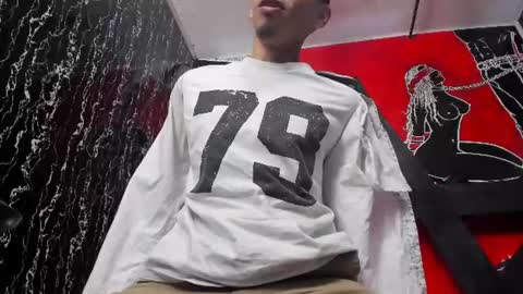 Dereck online show from July 2, 8:58 pm