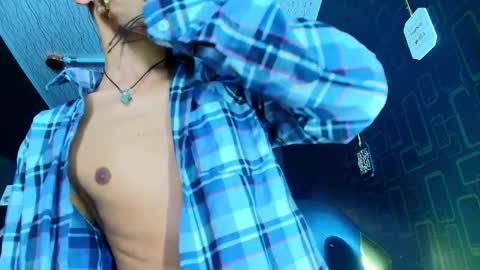 Dereck online show from April 11, 10:19 am