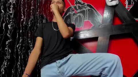 Dereck online show from February 4, 10:52 am